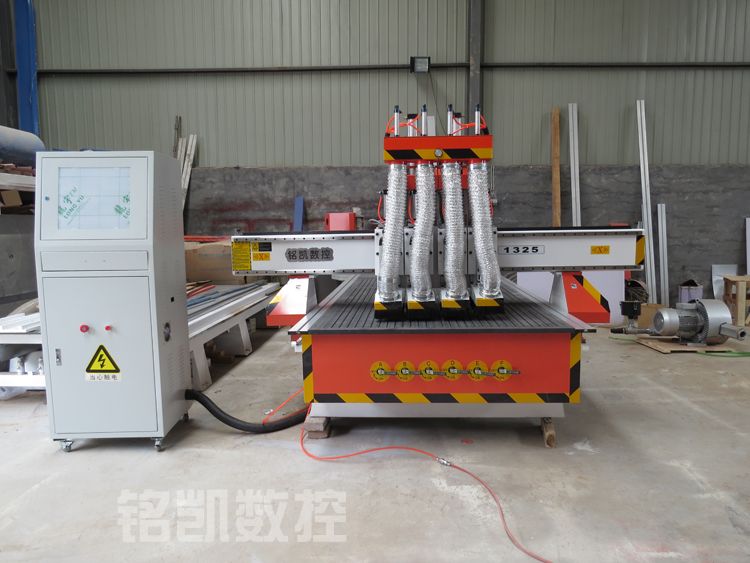 MK-1325氣動(dòng)三頭免漆門廚具雕刻機(jī)